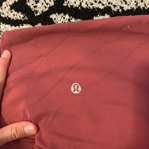 Dark pink lulu align leggings.